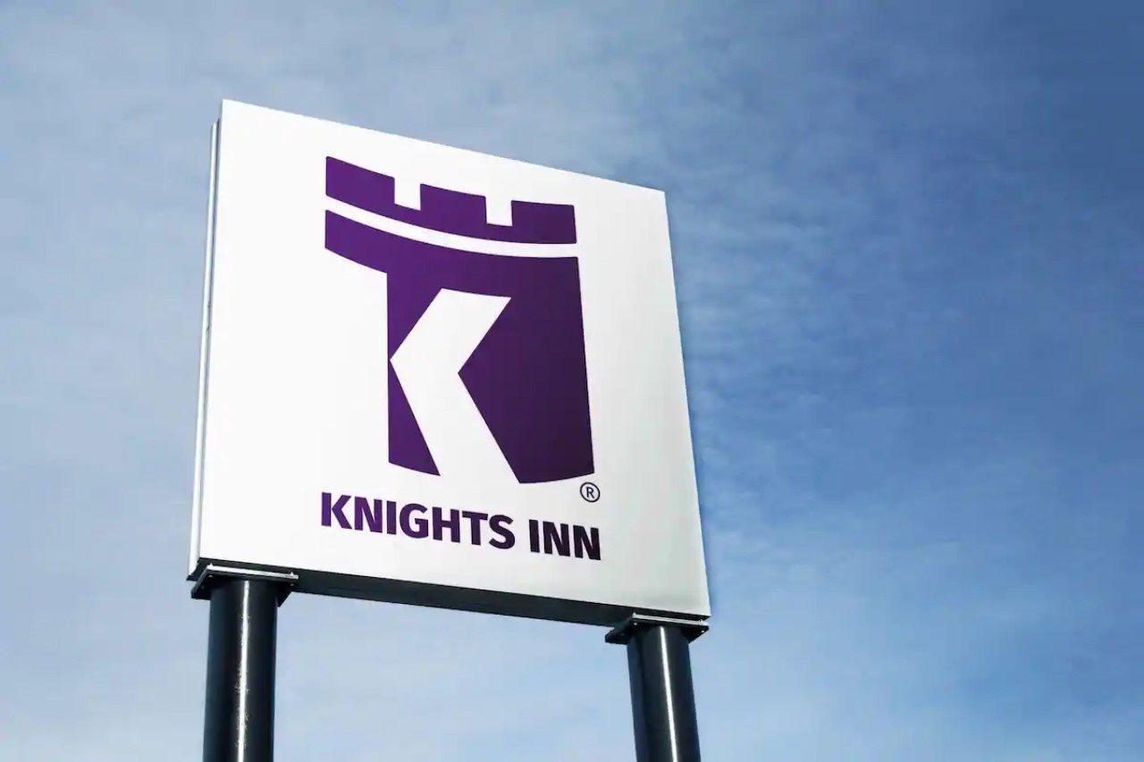 Knights Inn Six Flags Lodge West Ngoại thất bức ảnh