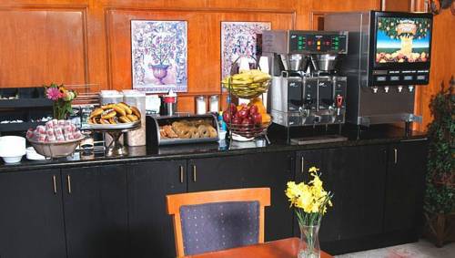 Knights Inn Six Flags Lodge West Ngoại thất bức ảnh